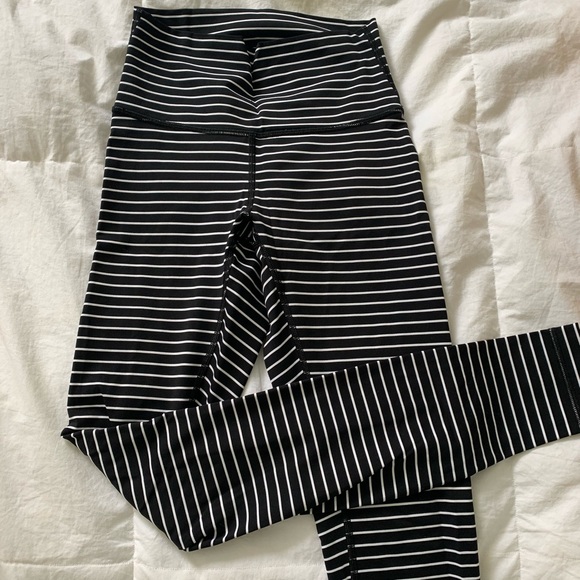 Lululemon Leggings - Picture 3 of 4